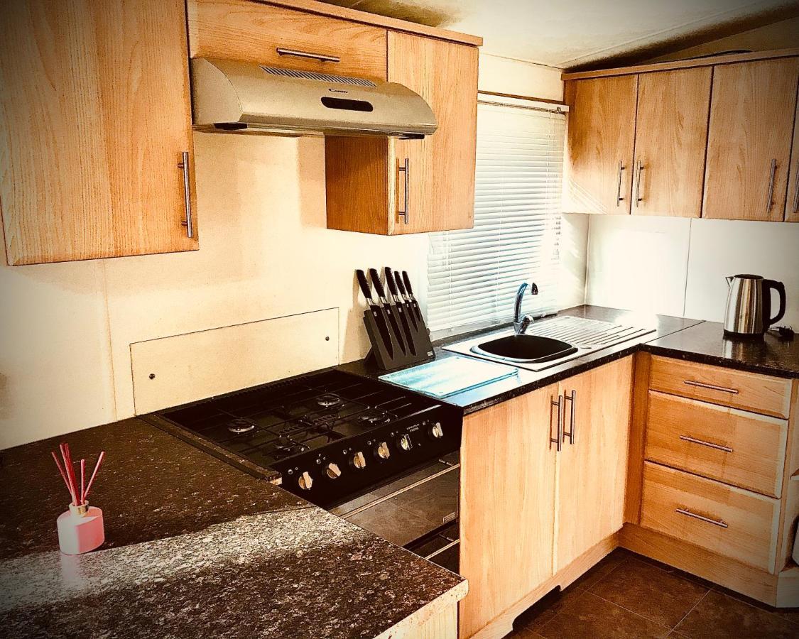 Turnberry Caravan Quiet Peaceful Location Near Golf Spas And Beaches Girvan Eksteriør billede
