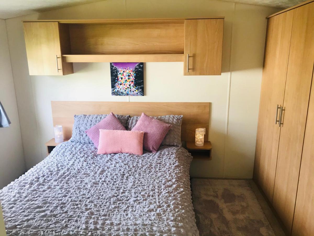 Turnberry Caravan Quiet Peaceful Location Near Golf Spas And Beaches Girvan Eksteriør billede