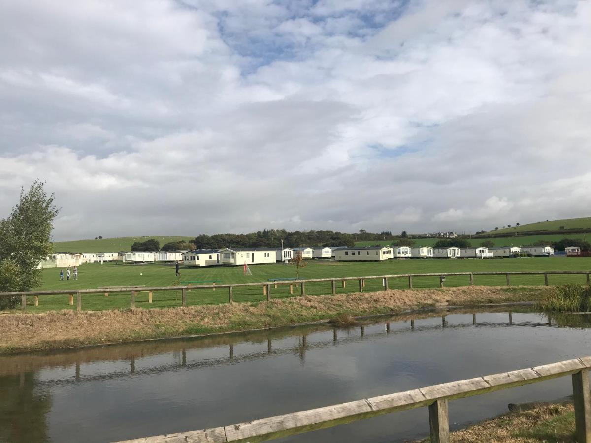 Turnberry Caravan Quiet Peaceful Location Near Golf Spas And Beaches Girvan Eksteriør billede
